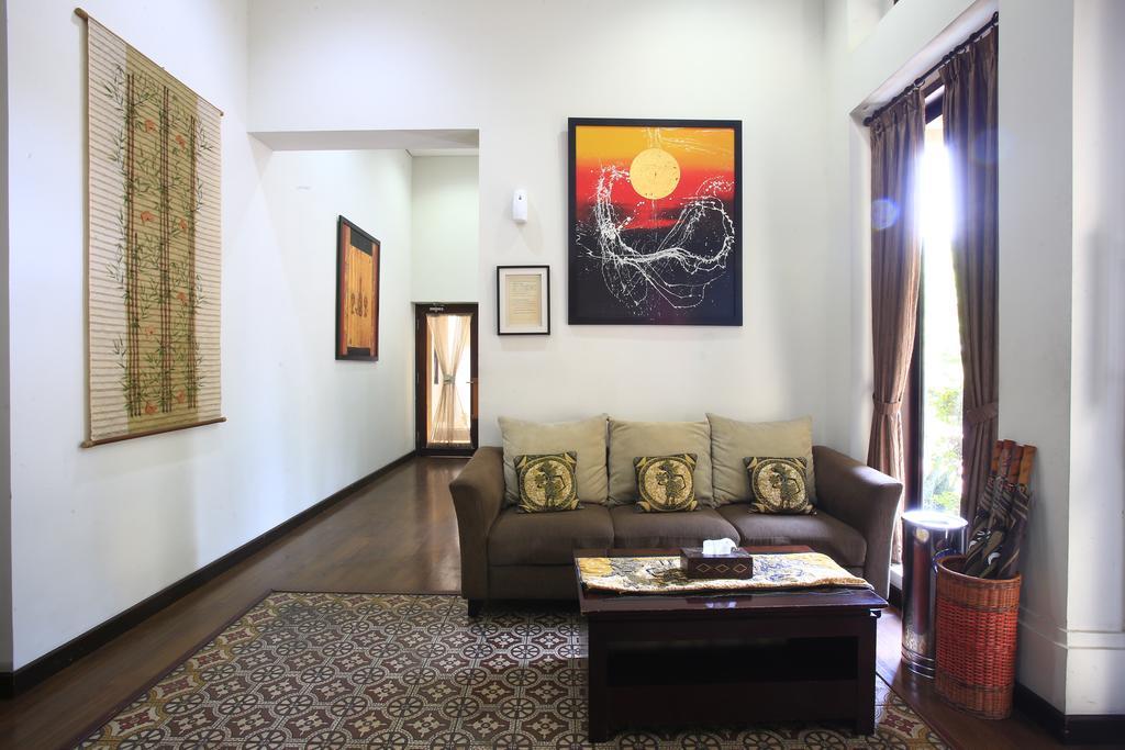 Reddoorz @ Menteng Jakarta Exterior photo