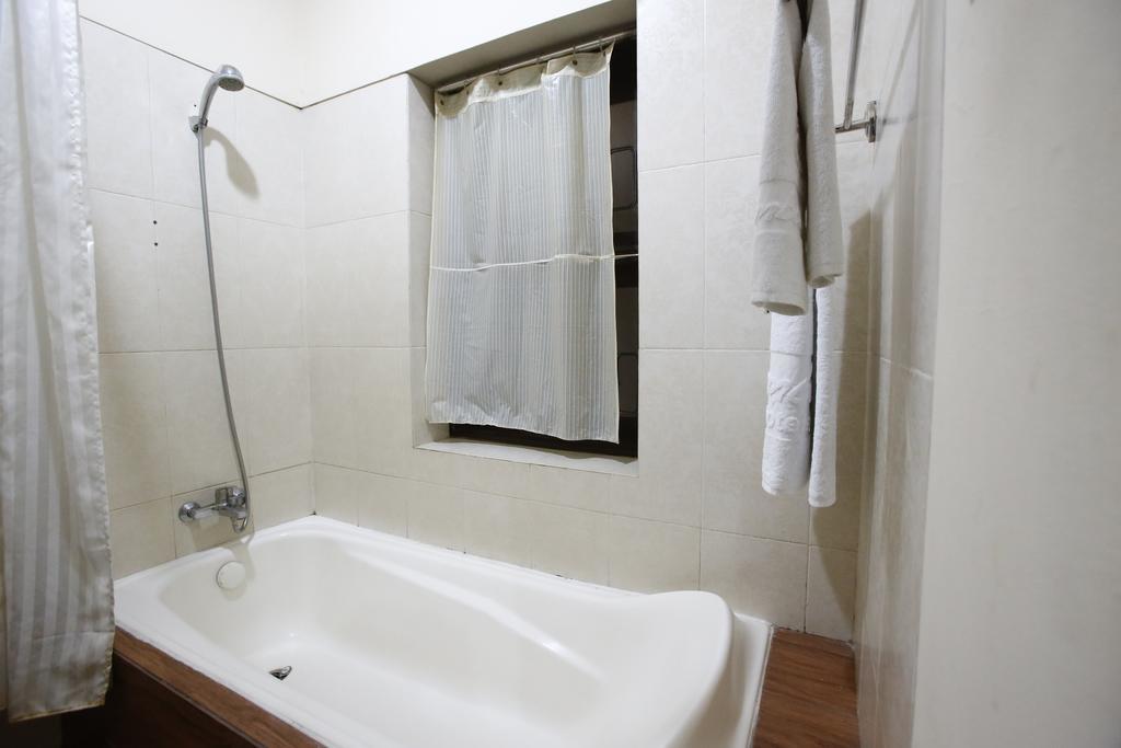 Reddoorz @ Menteng Jakarta Exterior photo